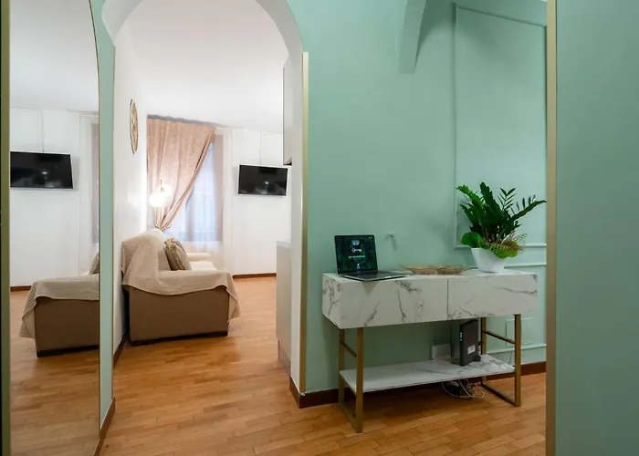 St Mark's Square - K Collection